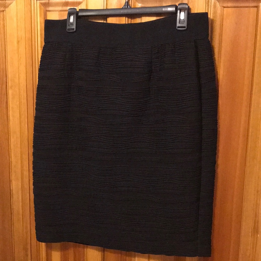 Ladies Alfani Black Skirt Size 12